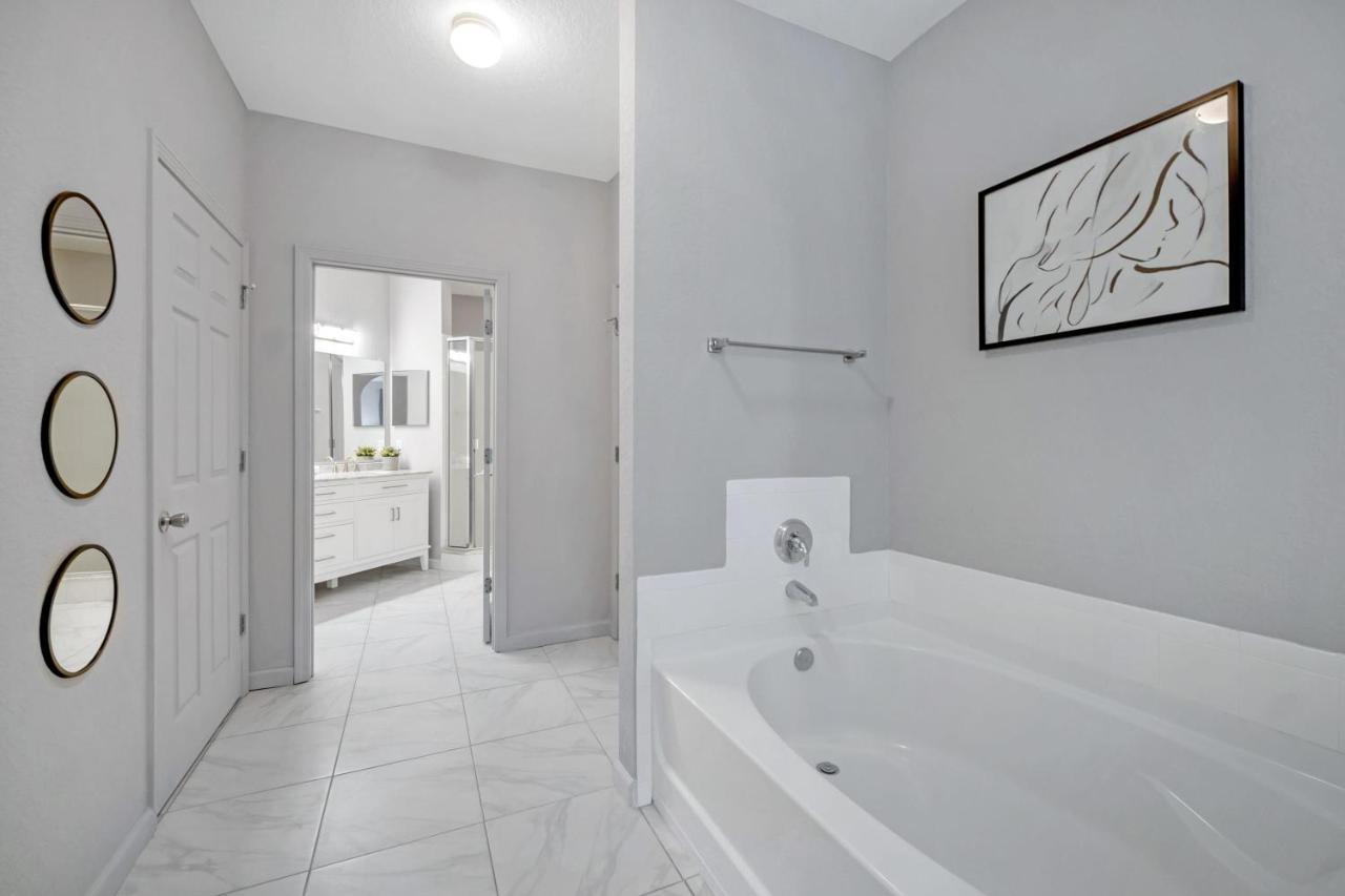Near Disney - Spacious 3Br - Pool And Hot Tub! Орландо Екстериор снимка